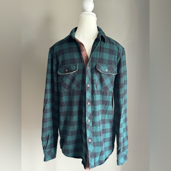 Men’s Canaidiana flannel button up. Size small - Picture 1 of 5